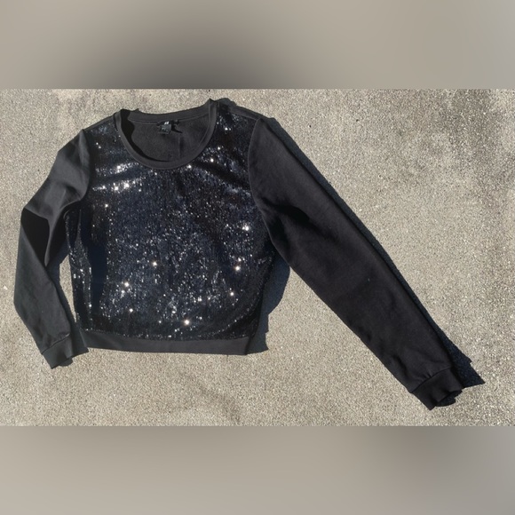 H&M BLACK SEQUIN WOMENS PULLOVER LONG SLEEVE SWEATER SIZE SMALL VERSATILE - Picture 5 of 8
